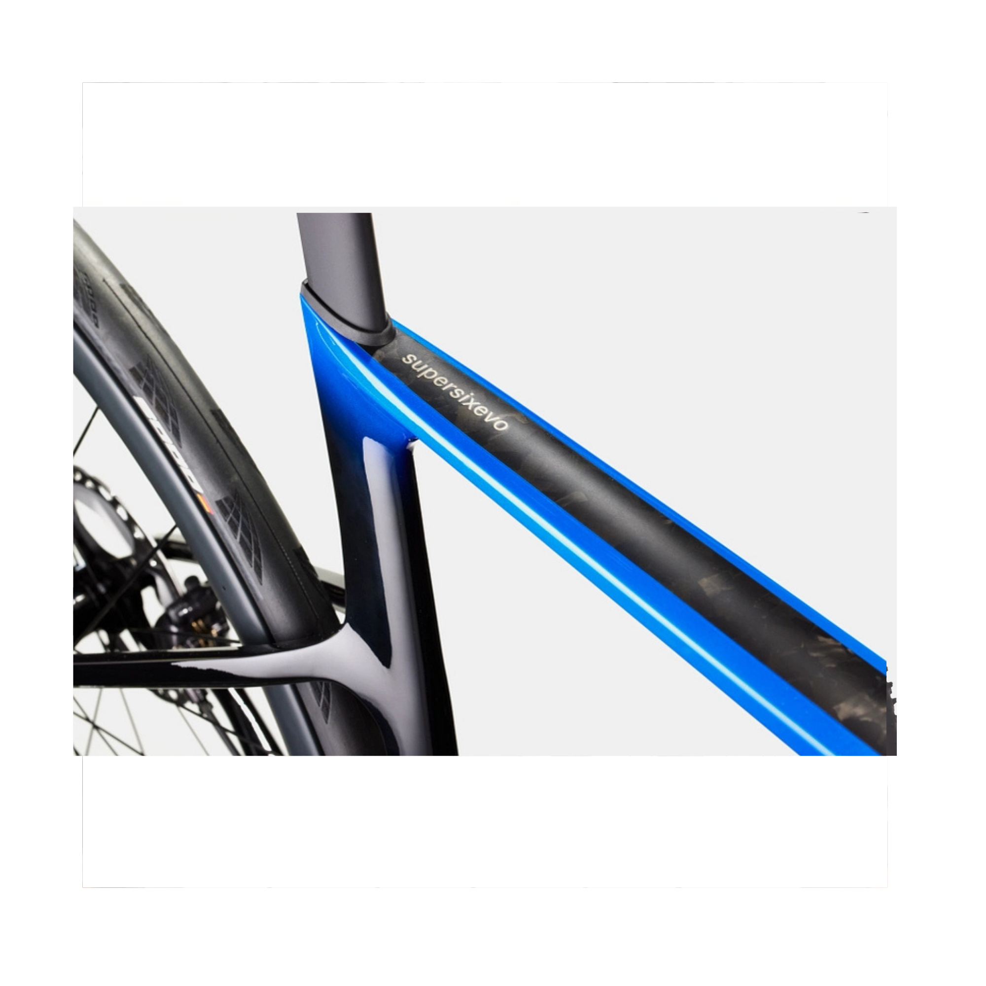 Bicicleta de Ruta Cannondale SuperSix EVO G4 Hi-MOD Di2 Carbono Shimano Ultegra Di2 12 Velocidades